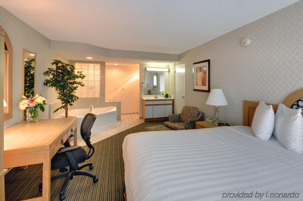 Red Roof Inn & Suites Dekalb Quarto foto
