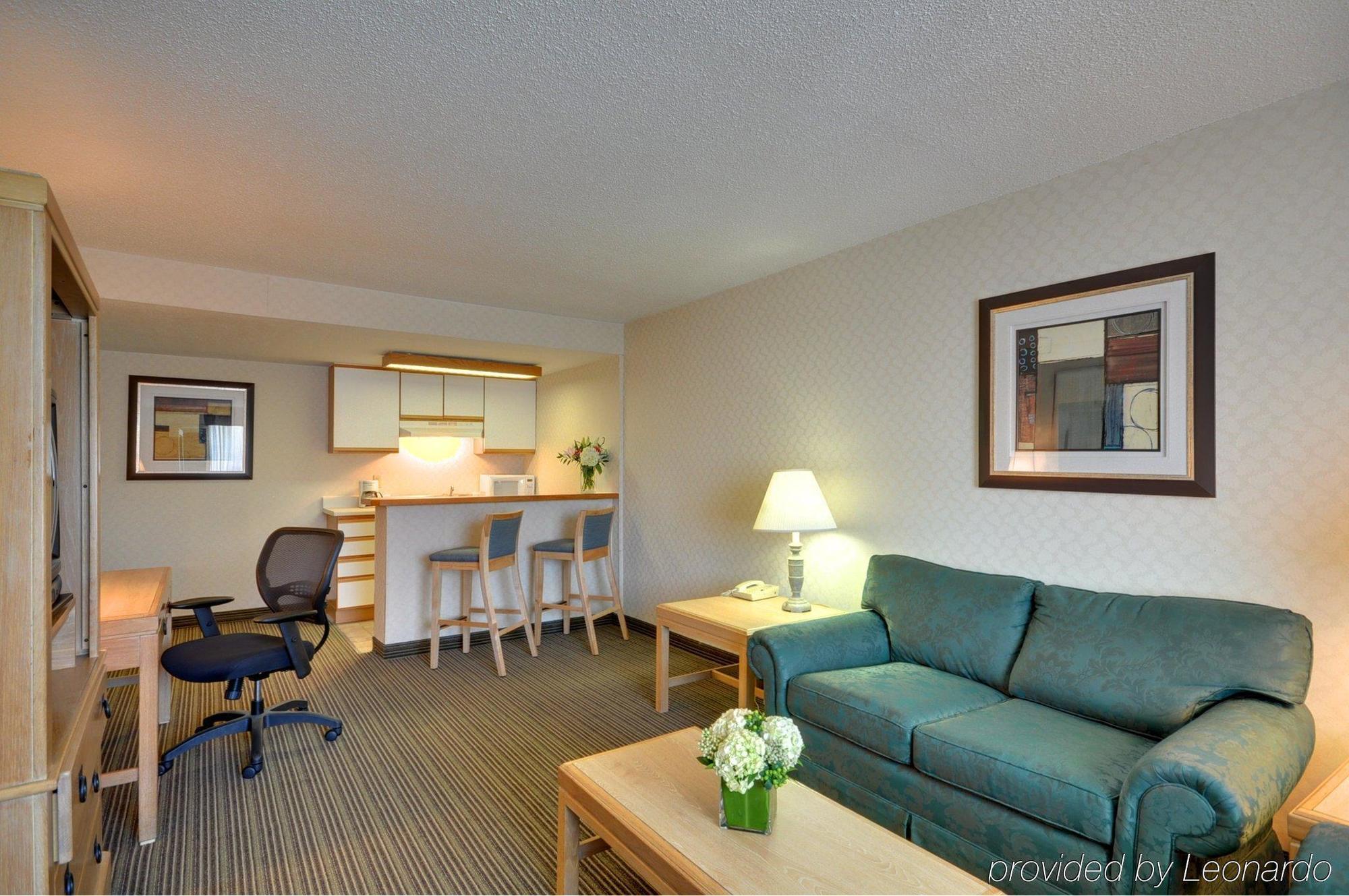 Red Roof Inn & Suites Dekalb Quarto foto